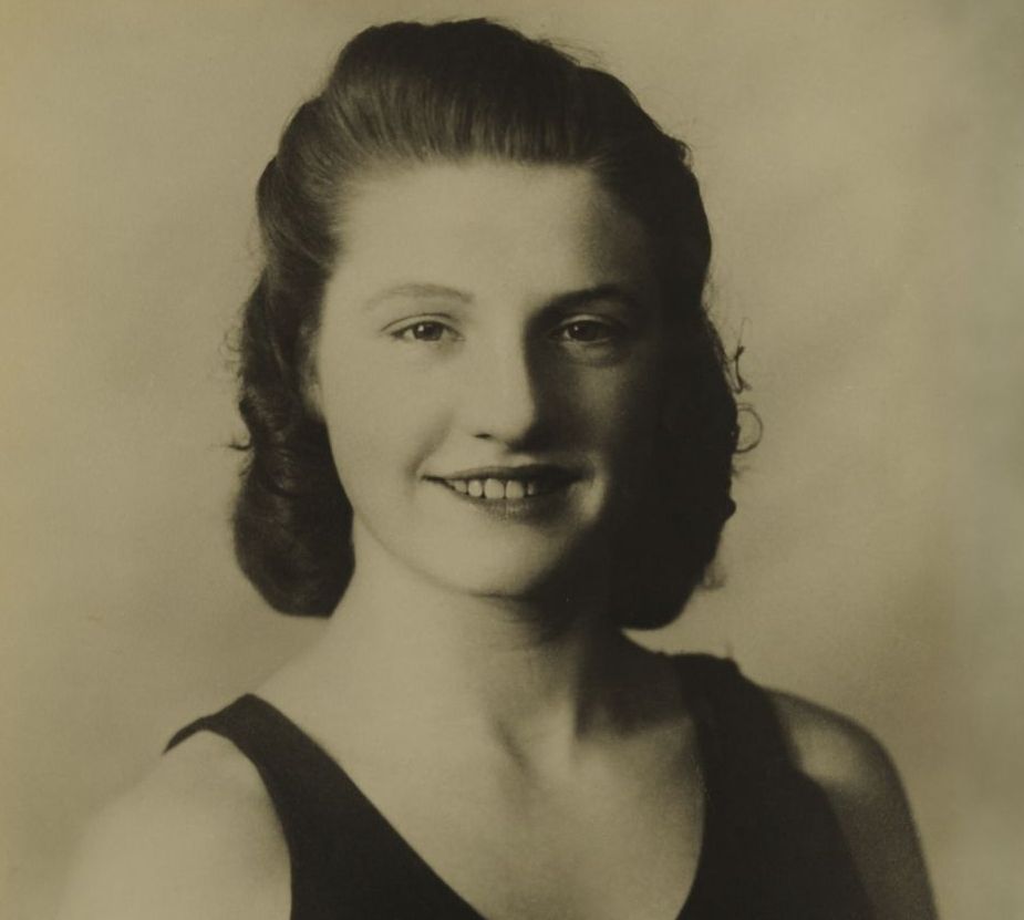 Nancy Riach (1927 - 1947), around 1944